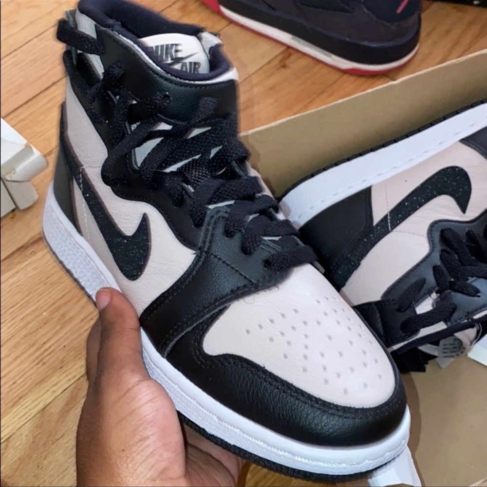 Womens jordan rebel 1s